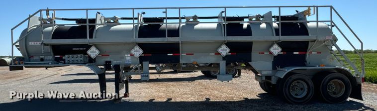 image for item EJ0544 2006 Worley tank trailer