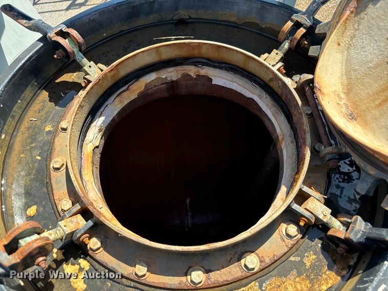 image for item EJ0544 2006 Worley tank trailer