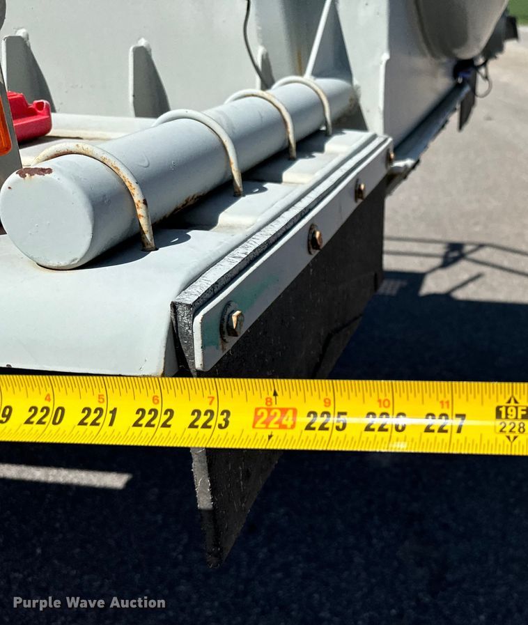 image for item EJ0544 2006 Worley tank trailer