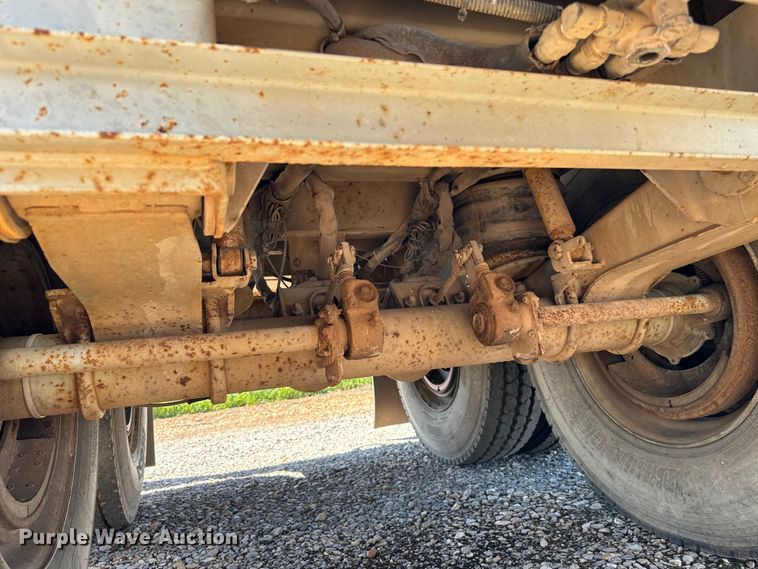 image for item EJ0544 2006 Worley tank trailer