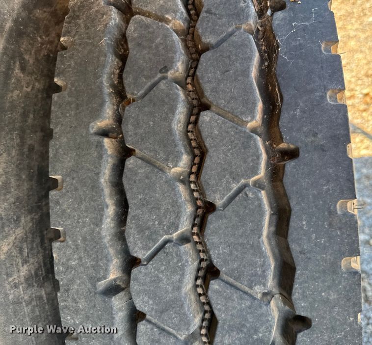 image for item EJ0544 2006 Worley tank trailer