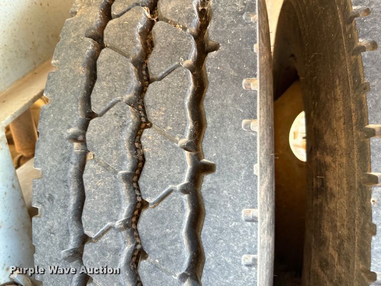 image for item EJ0544 2006 Worley tank trailer