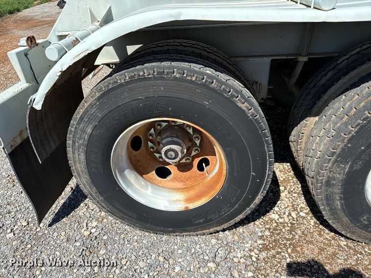 image for item EJ0544 2006 Worley tank trailer