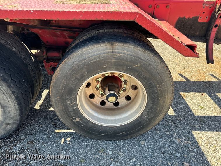 image for item EJ0549 2011 Mertz oilfield trailer