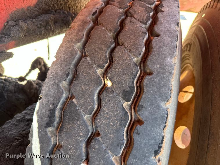 image for item EJ0549 2011 Mertz oilfield trailer