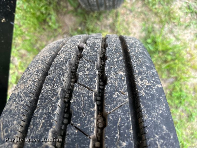 image for item EJ0594 2000 Beatrice Motor Mart Easy Haul car carrier