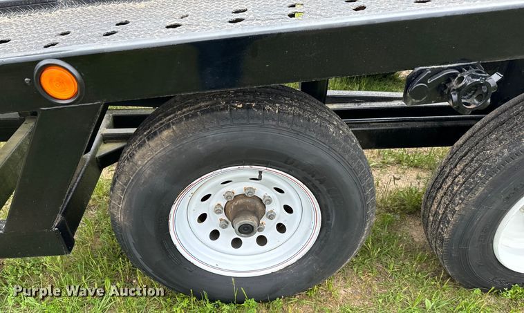 image for item EJ0594 2000 Beatrice Motor Mart Easy Haul car carrier