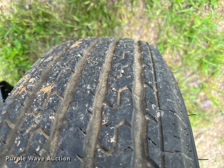 image for item EJ0594 2000 Beatrice Motor Mart Easy Haul car carrier