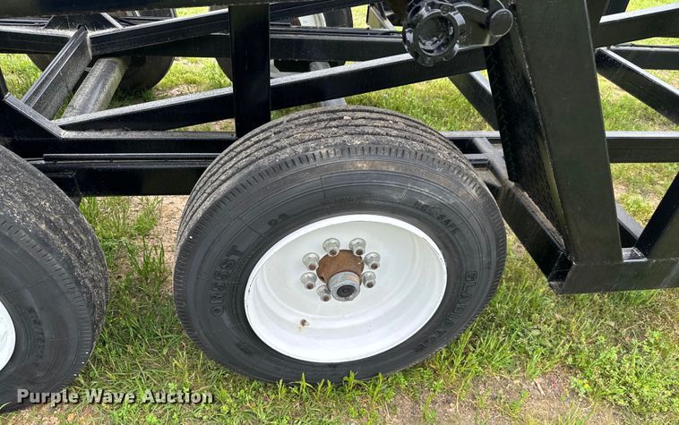 image for item EJ0594 2000 Beatrice Motor Mart Easy Haul car carrier