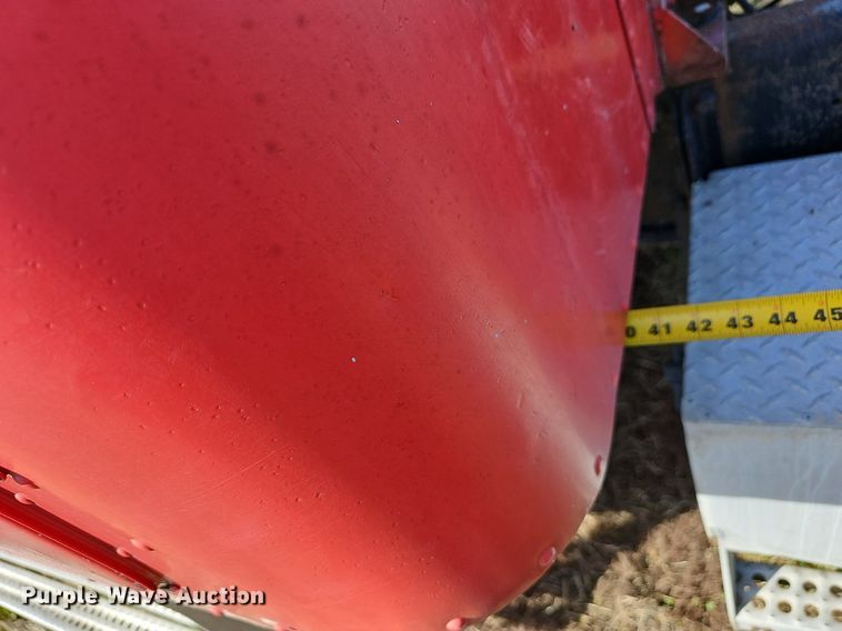 image for item EJ5910 1986 Freightliner semi truck