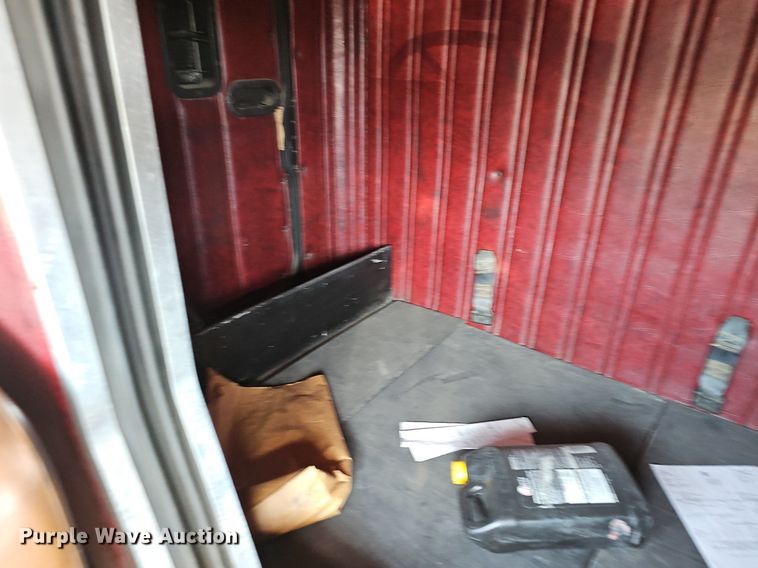 image for item EJ5910 1986 Freightliner semi truck