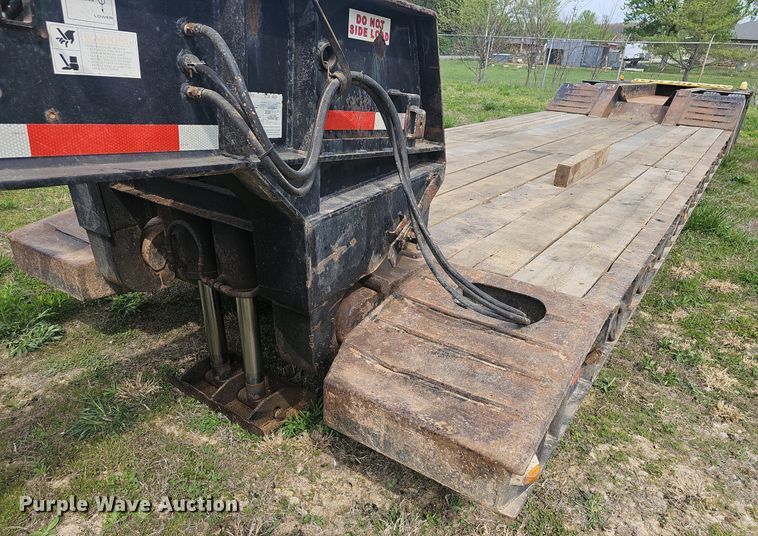 image for item EJ6300 2006 Witzco RG-50 Challenger lowboy equipment trailer