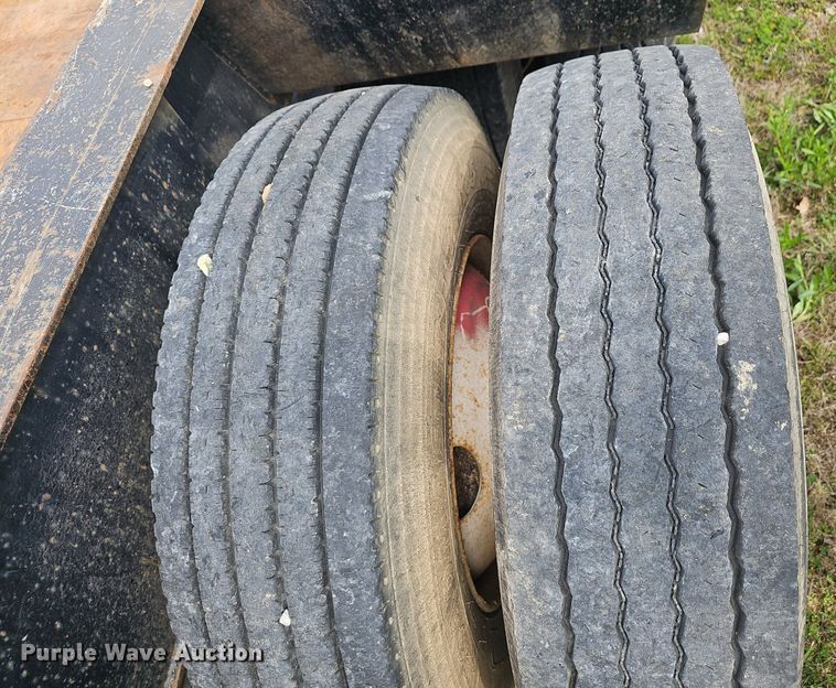 image for item EJ6300 2006 Witzco RG-50 Challenger lowboy equipment trailer