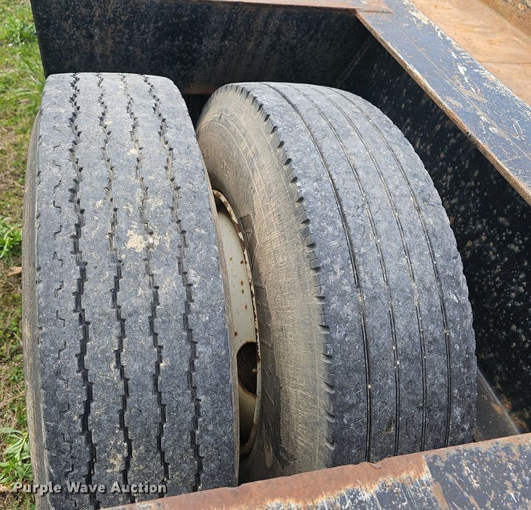 image for item EJ6300 2006 Witzco RG-50 Challenger lowboy equipment trailer