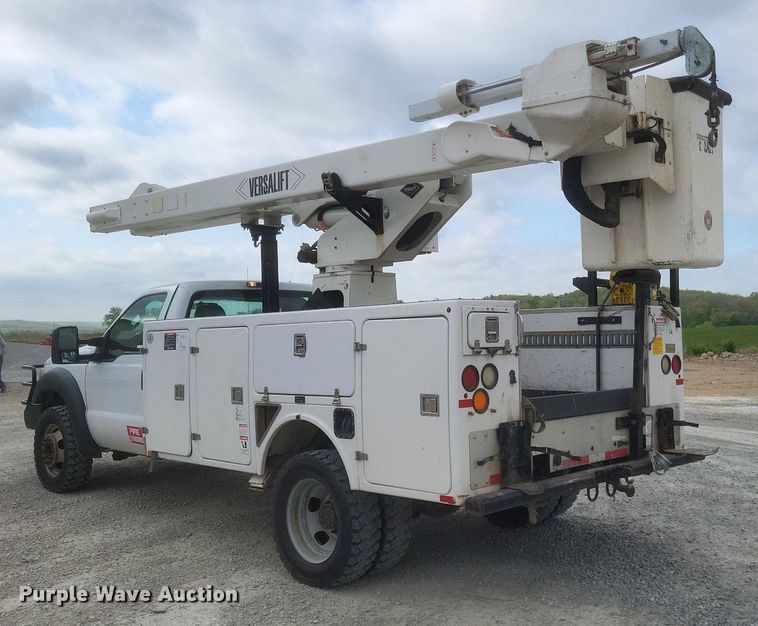 image for item EJ7915 2013 Ford F550 Super Duty XL bucket truck