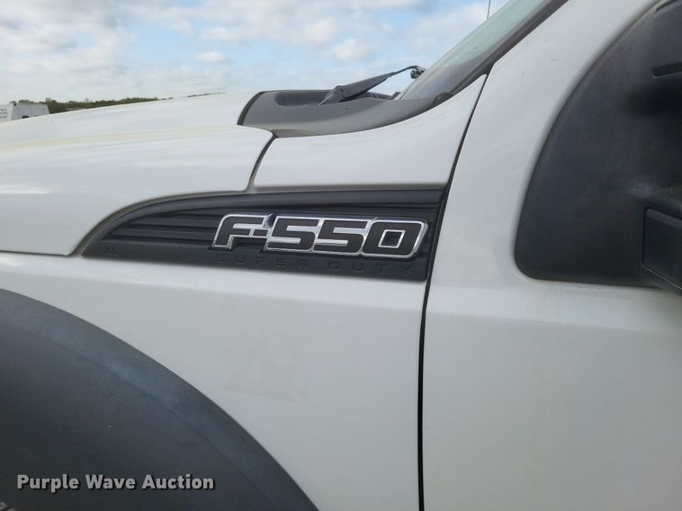 image for item EJ7915 2013 Ford F550 Super Duty XL bucket truck