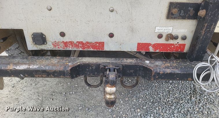 image for item EJ7915 2013 Ford F550 Super Duty XL bucket truck