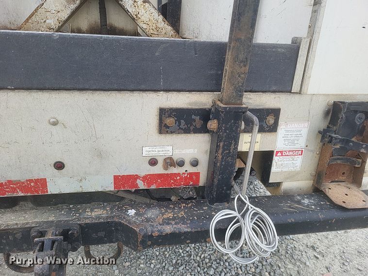 image for item EJ7915 2013 Ford F550 Super Duty XL bucket truck