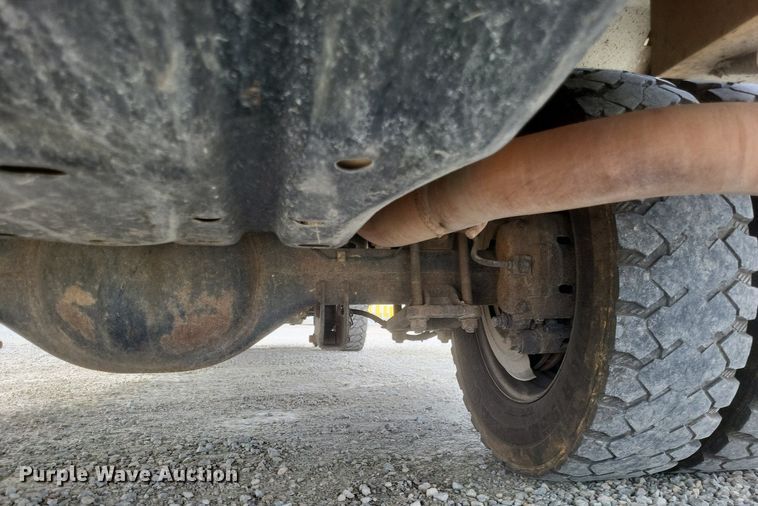 image for item EJ7915 2013 Ford F550 Super Duty XL bucket truck