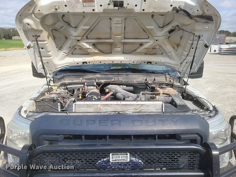 image for item EJ7915 2013 Ford F550 Super Duty XL bucket truck