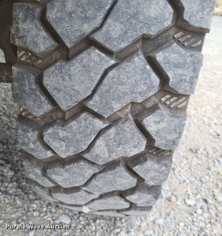 image for item EJ7915 2013 Ford F550 Super Duty XL bucket truck