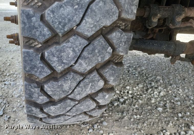 image for item EJ7915 2013 Ford F550 Super Duty XL bucket truck