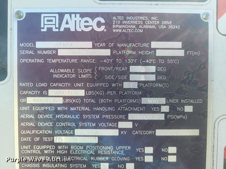 image for item EJ7916 2016 Dodge Ram 5500HD  bucket truck