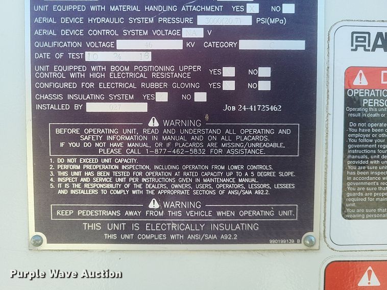 image for item EJ7916 2016 Dodge Ram 5500HD  bucket truck