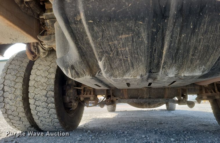 image for item EJ7916 2016 Dodge Ram 5500HD  bucket truck
