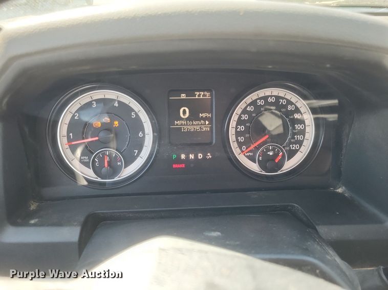 image for item EJ7916 2016 Dodge Ram 5500HD  bucket truck