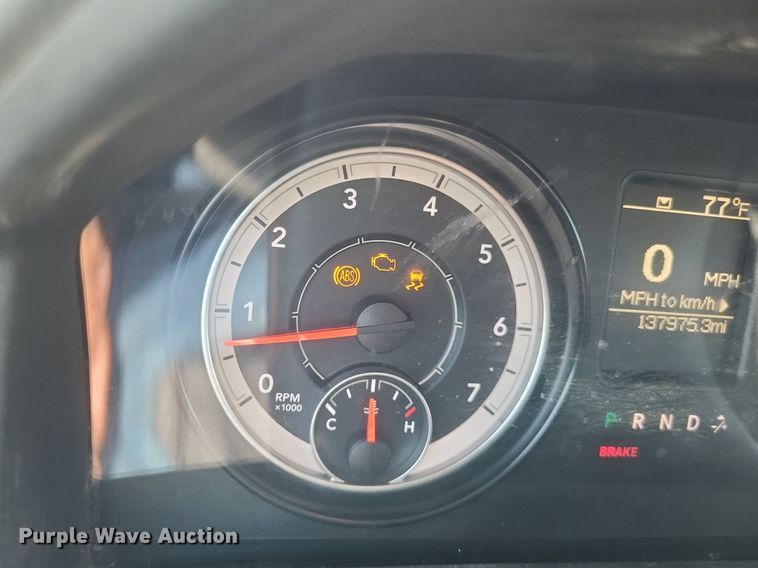 image for item EJ7916 2016 Dodge Ram 5500HD  bucket truck