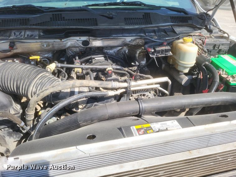 image for item EJ7916 2016 Dodge Ram 5500HD  bucket truck