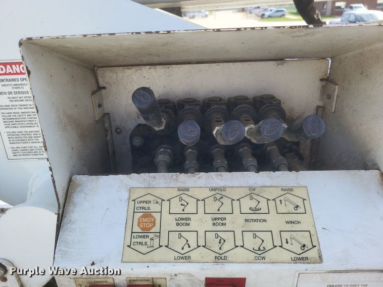 image for item EJ7918 2017 Ford F550 Super Duty XL bucket truck