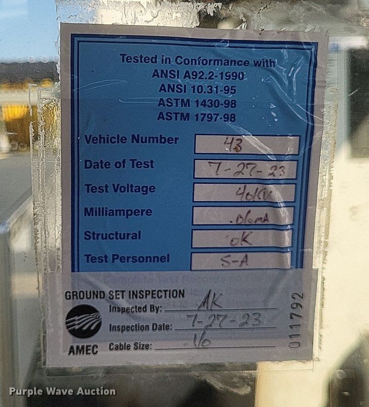 image for item EJ7918 2017 Ford F550 Super Duty XL bucket truck