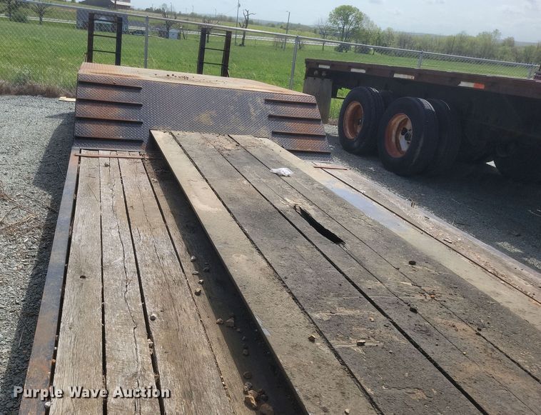 image for item EJ7919 2008 Atoka 18-DDE-35-2 double drop deck equipment trailer