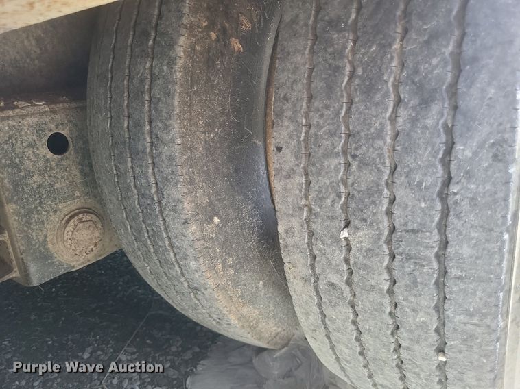 image for item EJ7919 2008 Atoka 18-DDE-35-2 double drop deck equipment trailer