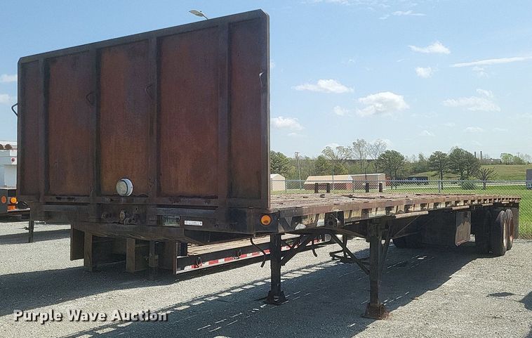 image for item EJ7920 1985 Utility Trailer flatbed trailer