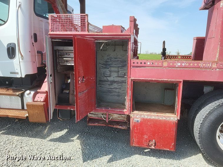 image for item EJ7921 2012 Freightliner Business Class M2 digger derrick truck