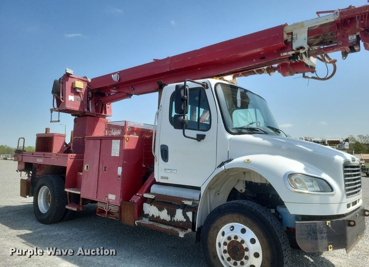 image for item EJ7921 2012 Freightliner Business Class M2 digger derrick truck