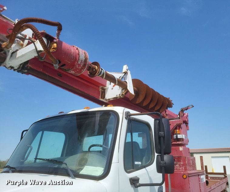 image for item EJ7921 2012 Freightliner Business Class M2 digger derrick truck