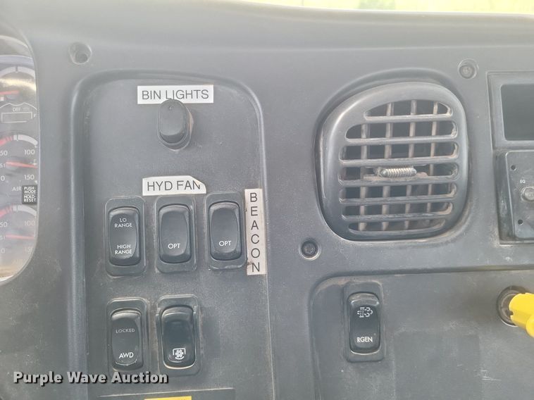 image for item EJ7921 2012 Freightliner Business Class M2 digger derrick truck