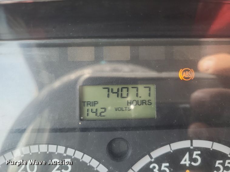 image for item EJ7948 2012 Freightliner  Business Class M2 box truck