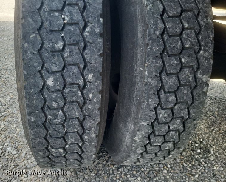 image for item EJ7948 2012 Freightliner  Business Class M2 box truck