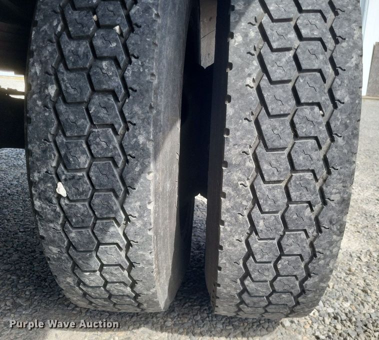 image for item EJ7948 2012 Freightliner  Business Class M2 box truck