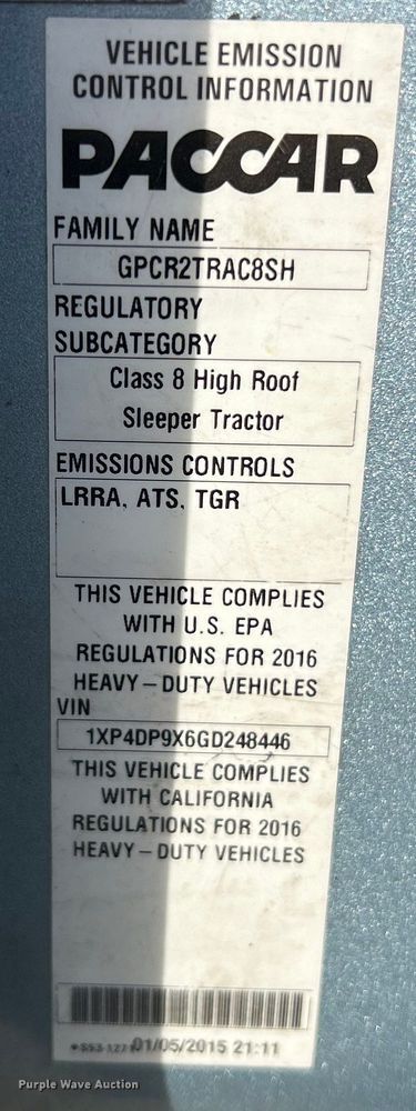 image for item EK4459 2016 Peterbilt 587 semi truck