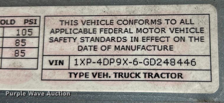 image for item EK4459 2016 Peterbilt 587 semi truck