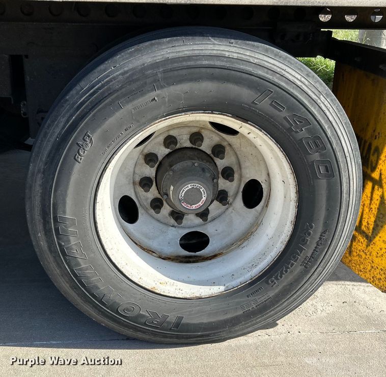 image for item EK4460 2001 Wabash dry van trailer