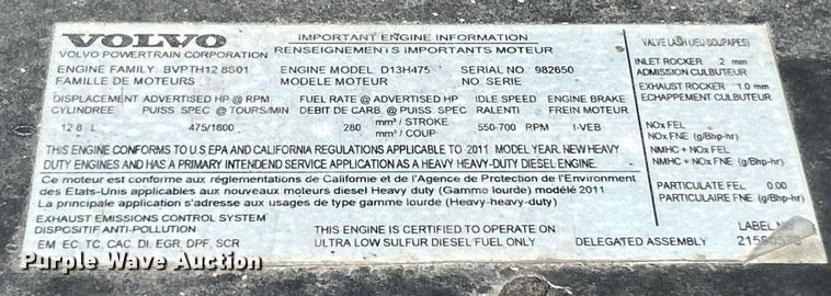 image for item EK4502 2012 Volvo VNL semi truck