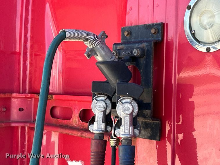 image for item EK4502 2012 Volvo VNL semi truck