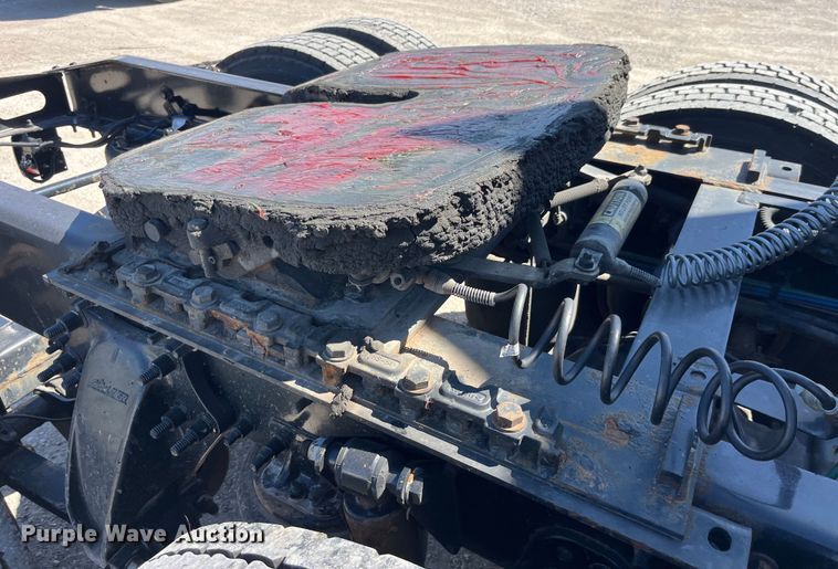 image for item LD9406 2019 Freightliner  Cascadia 125 semi truck